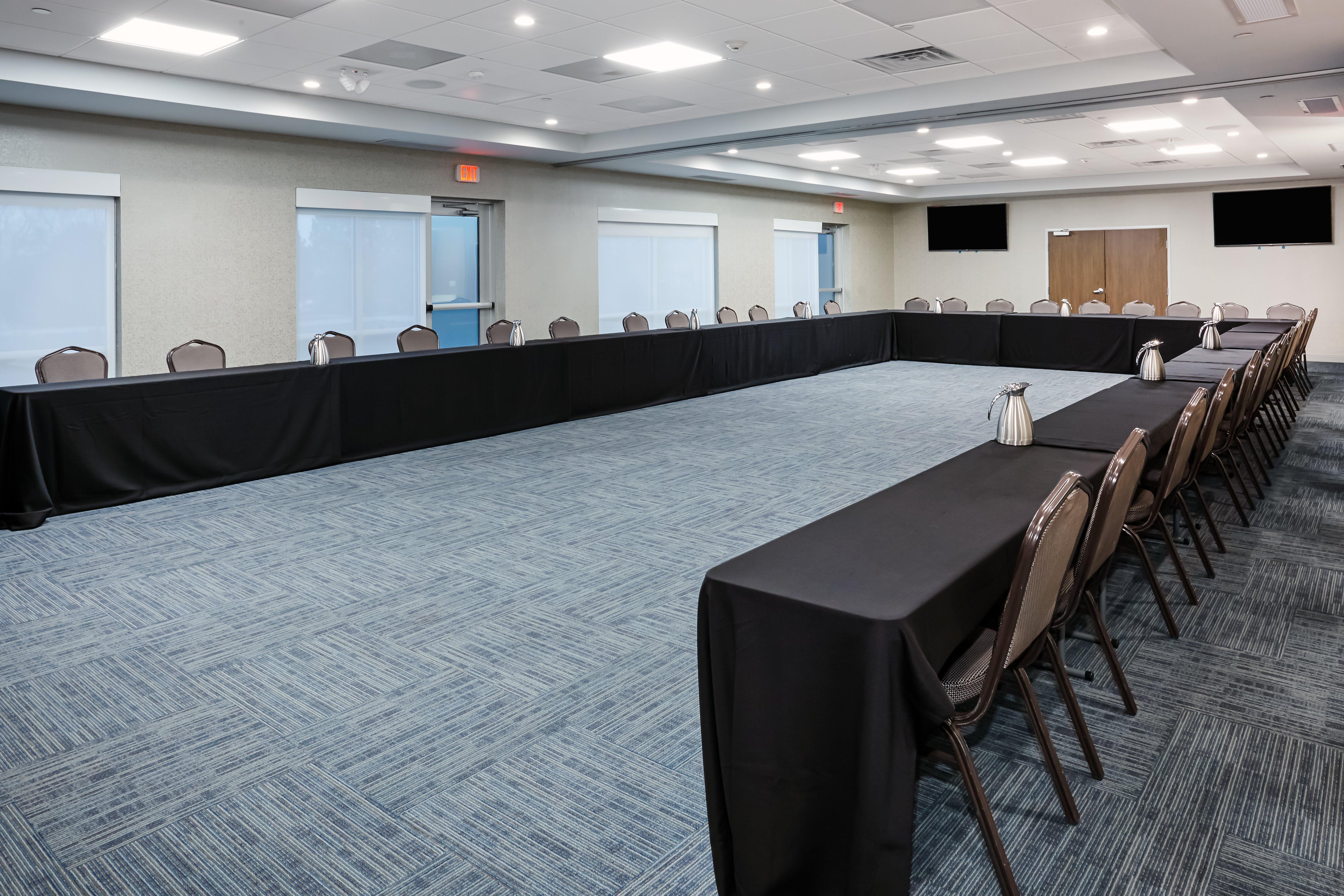 Holiday Inn Express & Suites Chicago North Shore - Niles By Ihg Esterno foto
