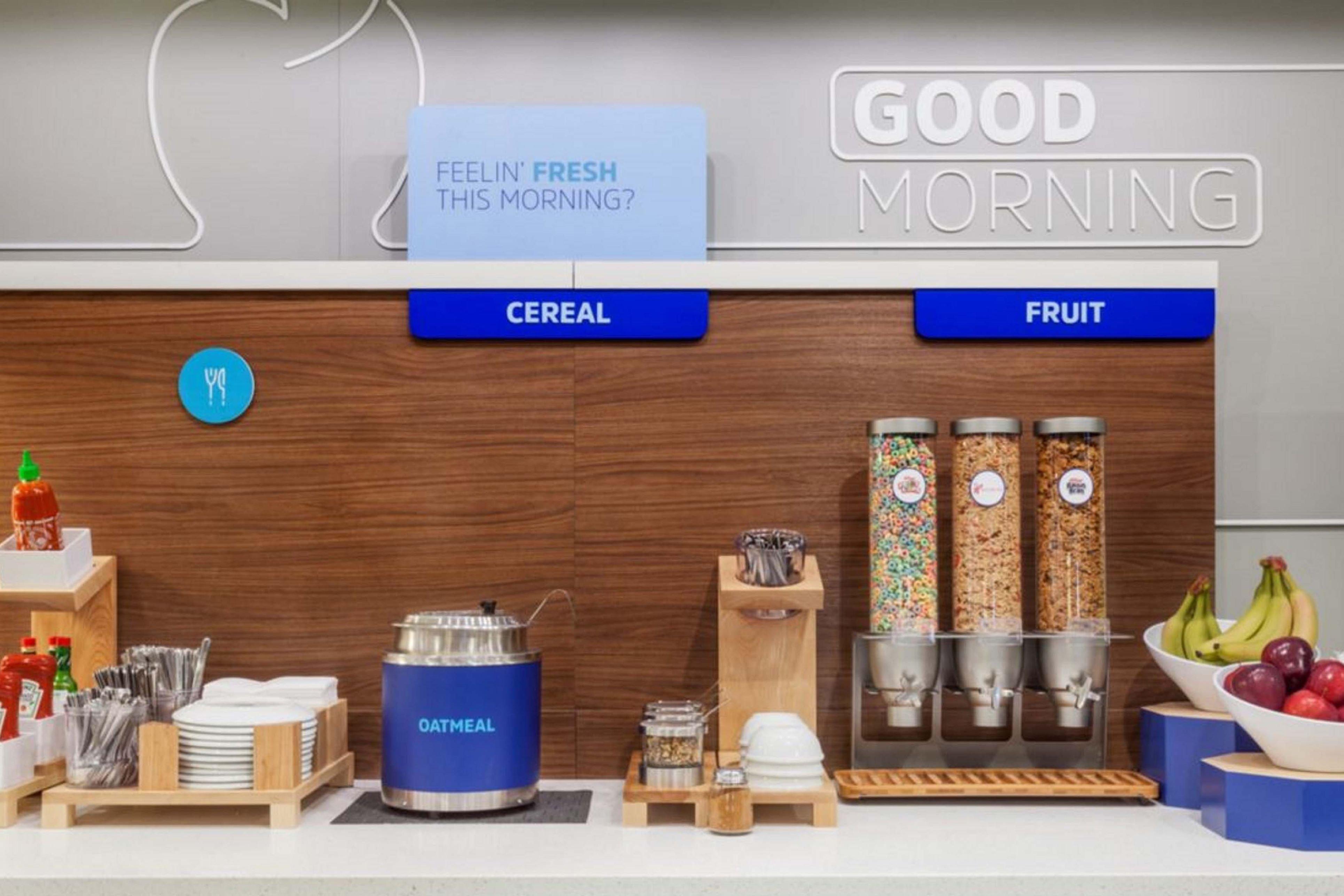 Holiday Inn Express & Suites Chicago North Shore - Niles By Ihg Esterno foto