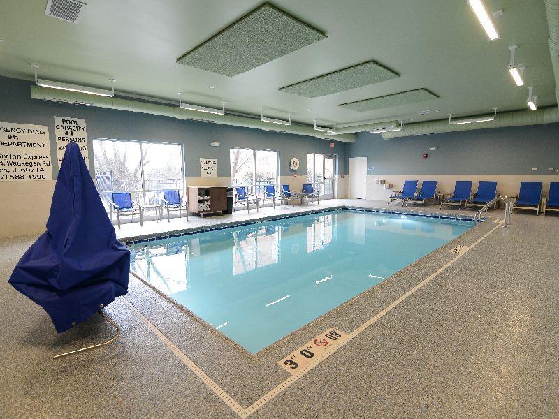 Holiday Inn Express & Suites Chicago North Shore - Niles By Ihg Esterno foto