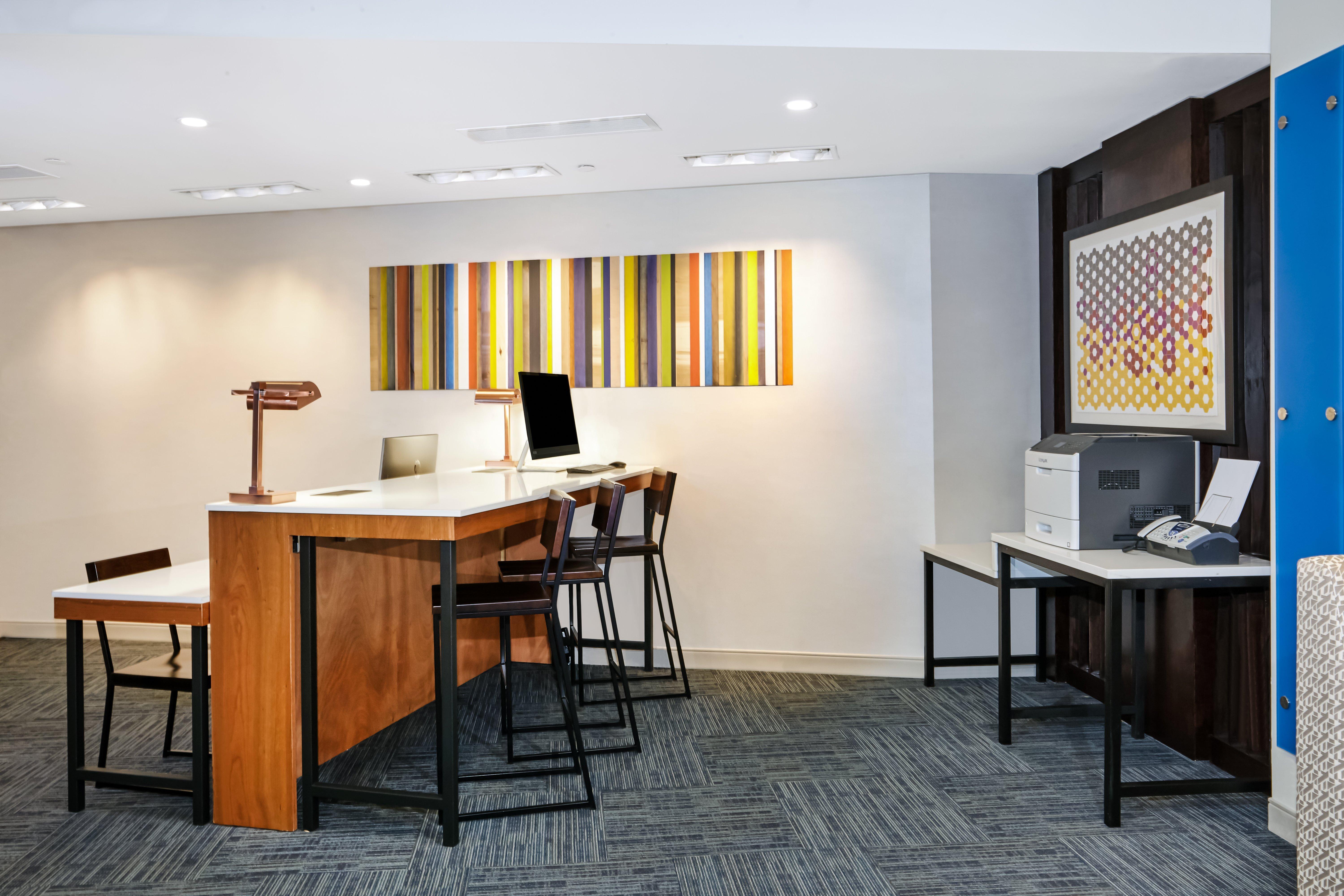 Holiday Inn Express & Suites Chicago North Shore - Niles By Ihg Esterno foto